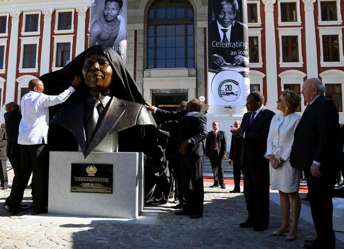 Unveiling of the Nelson Mandela bust